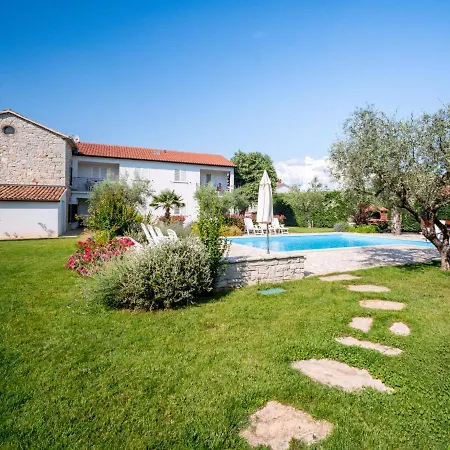 Fiore-1 By Interhome דירה