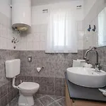 Fiore-1 By Interhome