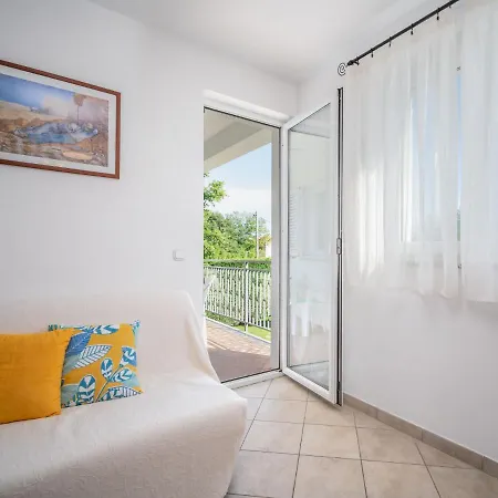 Apartment Fiore-1 By Interhome Apartment