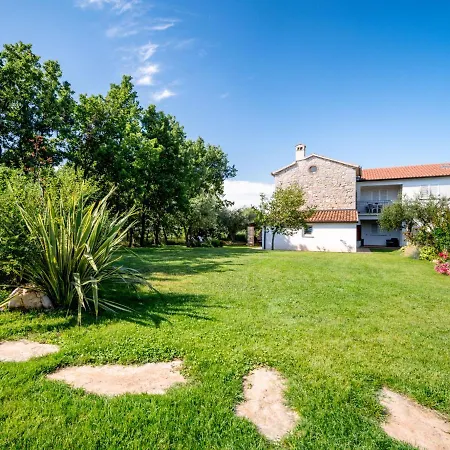 Apartment Fiore-1 By Interhome *