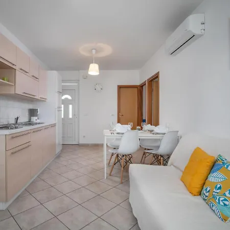 Apartment Apartment Fiore-1 By Interhome *