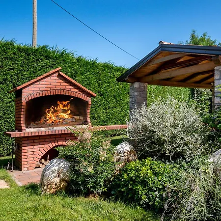 Fiore-1 By Interhome